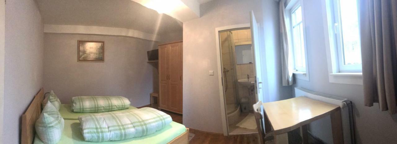 Pension Zum Mohr Birstein ภายนอก รูปภาพ